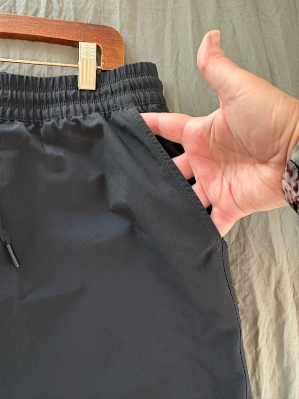 The North Face Drawstring Elastic Waist Performance Skirt. Size Large. - Picture 6 of 9